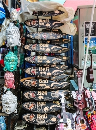 烏布市區觀光 (烏布皇宮 / 傳統市集 / 特色烤豬飯 / 猴林路 / 法式甜品下午茶)→髒鴨風味餐+香烤沙嗲