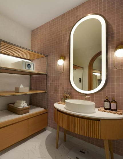 全日飯店內自由活動(無導遊及派車)